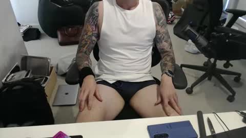 ic987 online show from April 17, 2026, 8:56 pm