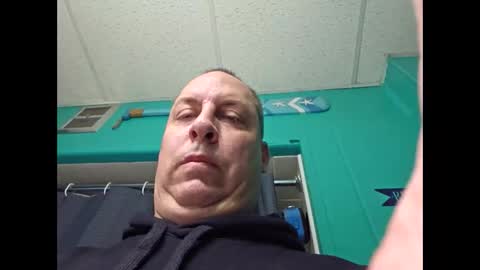 ice1001 online show from February 5, 2025, 10:55 pm