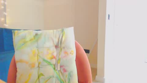 Ice online show from December 22, 2024, 1:55 pm