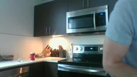 icecreammanx online show from January 16, 2026, 7:29 pm