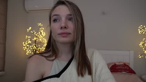 Snapshot of icedanielles chatting on February 3, 2025, 11:53 am Danielle online show from February 3, 2025, 11:53 am