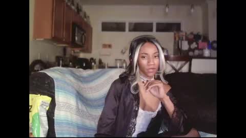 Snapshot of icedmochabree chatting on September 13, 2025, 10:04 am bree summers online show from September 13, 2025, 10:04 am