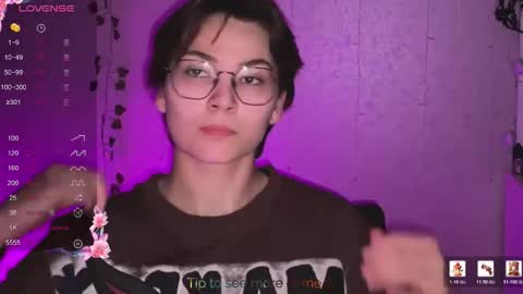 Ksenia online show from April 14, 2026, 6:47 pm