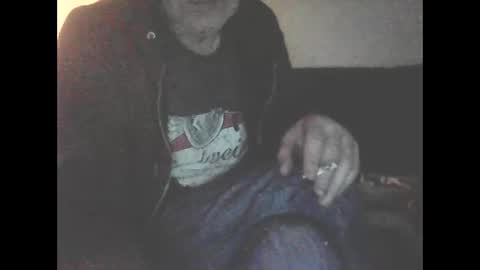 Snapshot of icemandude chatting on February 1, 2025, 10:44 pm icemandude online show from February 1, 2025, 10:44 pm