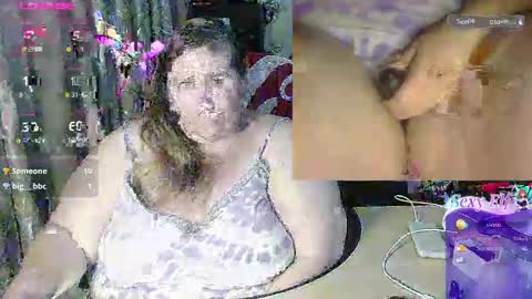 Snapshot of iceprincess2bad4u chatting on December 19, 2024, 5:29 pm Iceprincess2bad4u online show from December 19, 2024, 5:29 pm