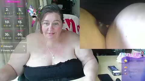 Snapshot of iceprincess2bad4u chatting on December 21, 2024, 9:55 am Iceprincess2bad4u online show from December 21, 2024, 9:55 am