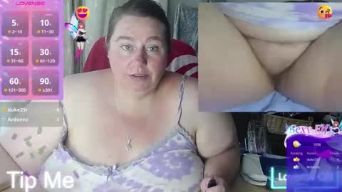 Snapshot of iceprincess2bad4u chatting on February 1, 2025, 6:43 am Iceprincess2bad4u online show from February 1, 2025, 6:43 am