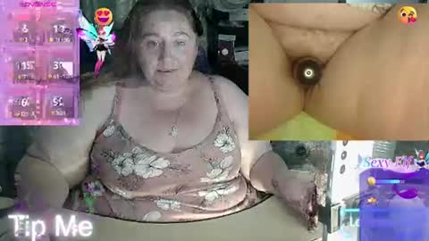 Snapshot of iceprincess2bad4u chatting on February 5, 2025, 6:15 pm Iceprincess2bad4u online show from February 5, 2025, 6:15 pm
