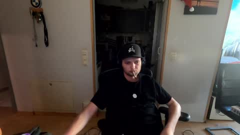 ich7722 online show from April 8, 2026, 1:55 pm