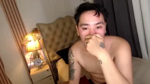 Snapshot of iconic_vince chatting on March 12, 2025, 10:50 pm iconic_vince online show from March 12, 2025, 10:50 pm