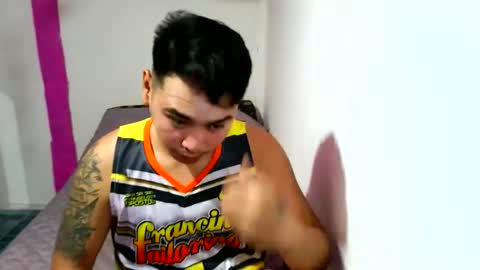 Snapshot of iconic_vince chatting on September 14, 2025, 3:22 pm iconic_vince online show from September 14, 2025, 3:22 pm