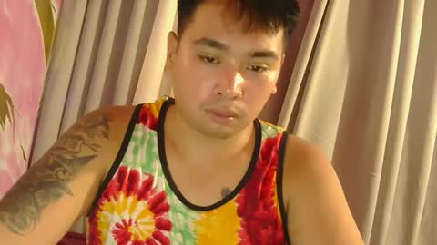 Snapshot of iconic_vince chatting on October 25, 2025, 1:07 pm iconic_vince online show from October 25, 2025, 1:07 pm