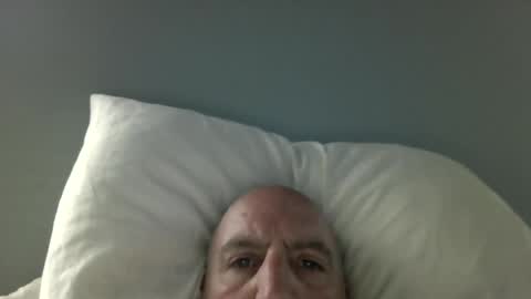 Snapshot of icumming chatting on July 9, 2026, 12:42 pm icumming online show from July 9, 2026, 12:42 pm