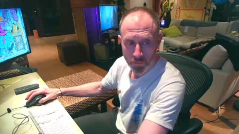 Snapshot of icuras chatting on April 4, 2026, 1:04 am icuras online show from April 4, 2026, 1:04 am