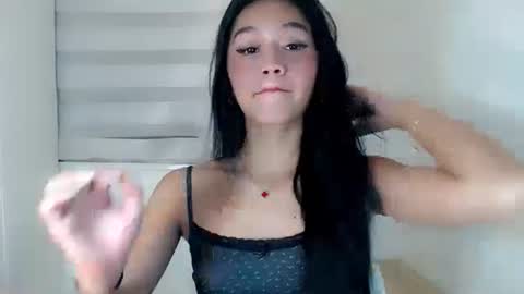 Snapshot of icy_19 chatting on January 16, 2025, 8:36 pm icy_19 online show from January 16, 2025, 8:36 pm