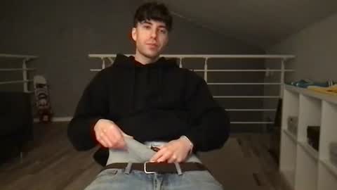 Snapshot of icyninesix chatting on January 17, 2025, 5:21 am icyninesix online show from January 17, 2025, 5:21 am