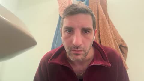 Snapshot of ideebizzarre90 chatting on January 9, 2026, 5:48 pm ideebizzarre online show from January 9, 2026, 5:48 pm