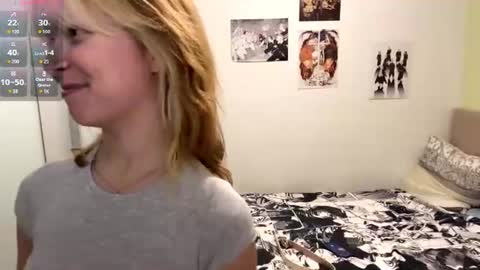 Sarah online show from June 22, 2026, 7:22 pm