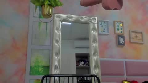 Idiris online show from March 7, 2025, 1:51 pm