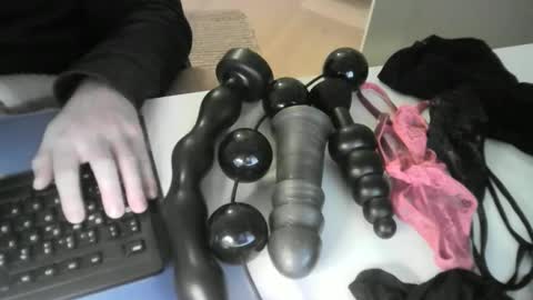 Snapshot of idtravel89 chatting on January 12, 2026, 8:58 pm ... online show from January 12, 2026, 8:58 pm