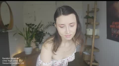 Snapshot of ifyouleave chatting on November 5, 2025, 11:32 am Belle online show from November 5, 2025, 11:32 am