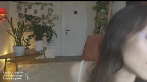 Snapshot of ifyouleave chatting on December 22, 2025, 10:12 am Belle online show from December 22, 2025, 10:12 am