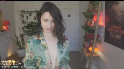 Snapshot of ifyouleave chatting on April 1, 2026, 10:05 am Belle online show from April 1, 2026, 10:05 am