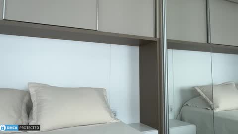 Ivy online show from November 27, 2025, 5:15 pm