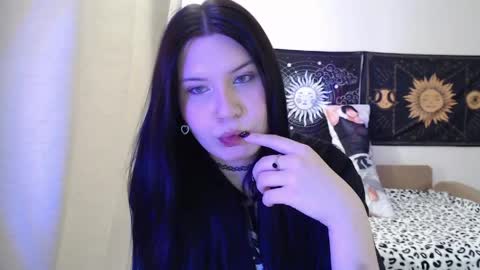 Vella online show from April 13, 2026, 12:21 pm