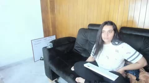 valentina online show from March 10, 2025, 3:45 am