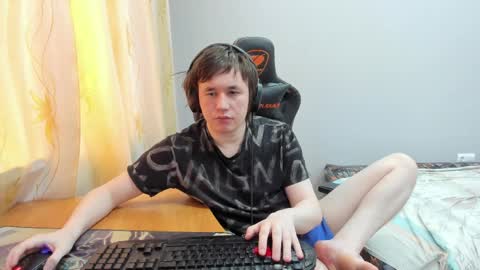 iliaskris online show from April 6, 2026, 4:46 am