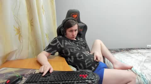 iliaskris online show from April 8, 2026, 6:19 pm