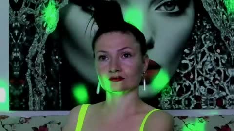 Snapshot of illegalbeauty87 chatting on May 15, 2026, 9:44 pm Ingrid or more easier...Miss GoDDess Mistress online show from May 15, 2026, 9:44 pm