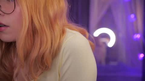 Snapshot of illegaldream chatting on February 5, 2026, 6:12 pm Lindsey and Candice online show from February 5, 2026, 6:12 pm