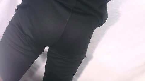 Snapshot of illubricat chatting on November 23, 2025, 4:23 am illubricat online show from November 23, 2025, 4:23 am