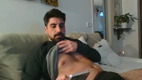 Snapshot of ilmangj90 chatting on January 27, 2025, 4:01 pm ilmangj90 online show from January 27, 2025, 4:01 pm