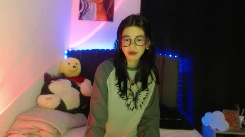 Ily Bea online show from April 1, 2026, 12:44 am