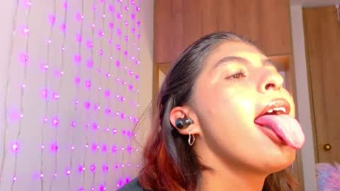 im_anna_ online show from March 27, 2026, 11:48 pm