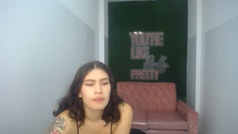 Snapshot of im_anny_t chatting on October 6, 2025, 12:24 pm Anny online show from October 6, 2025, 12:24 pm