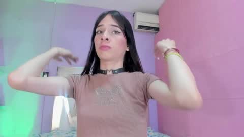 im_brittany_333 online show from May 25, 2026, 7:42 pm