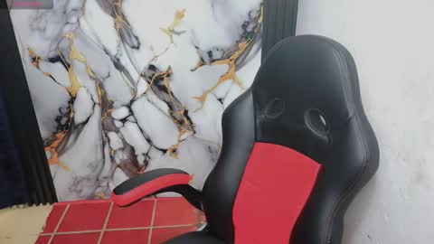 im_david01 online show from January 7, 2026, 2:41 pm