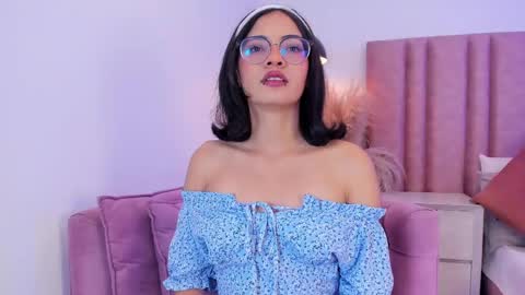 Lilyy  online show from April 13, 2026, 1:05 pm