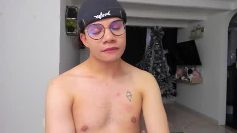 Snapshot of im_marco chatting on November 28, 2025, 10:34 pm Marco online show from November 28, 2025, 10:34 pm