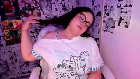 Snapshot of im_meii chatting on May 3, 2026, 1:33 am mei mei uwu online show from May 3, 2026, 1:33 am