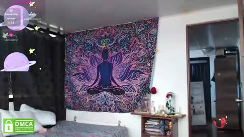 Cutie pie online show from December 17, 2025, 4:46 pm