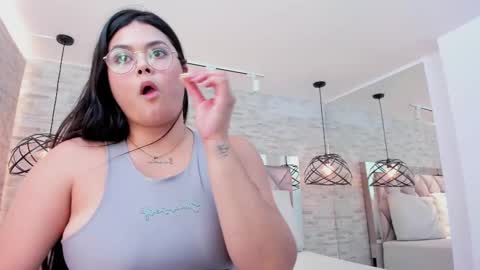 im mou  online show from February 21, 2025, 6:48 pm