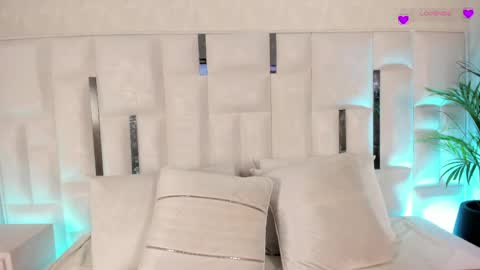 Snapshot of im_nika_ chatting on April 28, 2026, 1:27 pm Nika online show from April 28, 2026, 1:27 pm