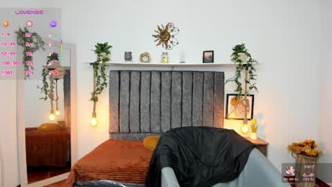 im_tulipan online show from April 1, 2026, 8:50 pm