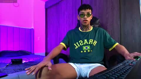 im_usuga online show from April 22, 2026, 8:17 am