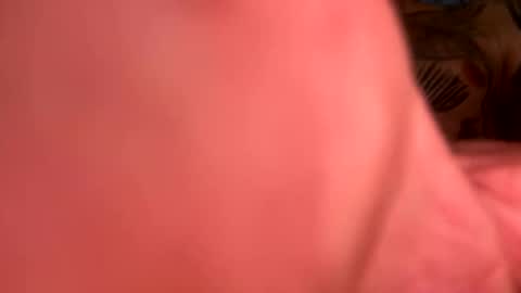 imallyours232323 online show from April 17, 2026, 10:35 pm